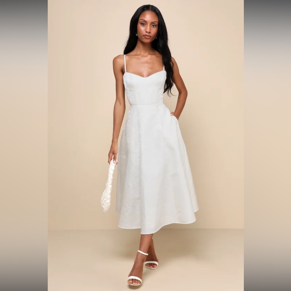 Lulu's Elegant White Wedding Dress
